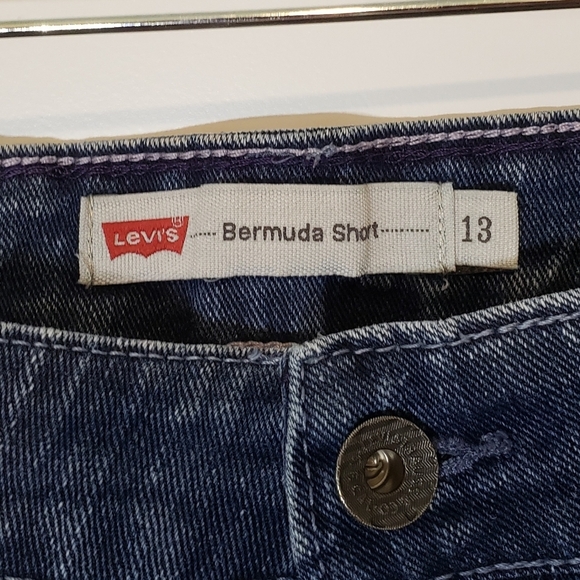 Levi's Denim Bermuda Shorts Mid-'Rise Stretch Size 13 Button Flap Pockets - Picture 4 of 10